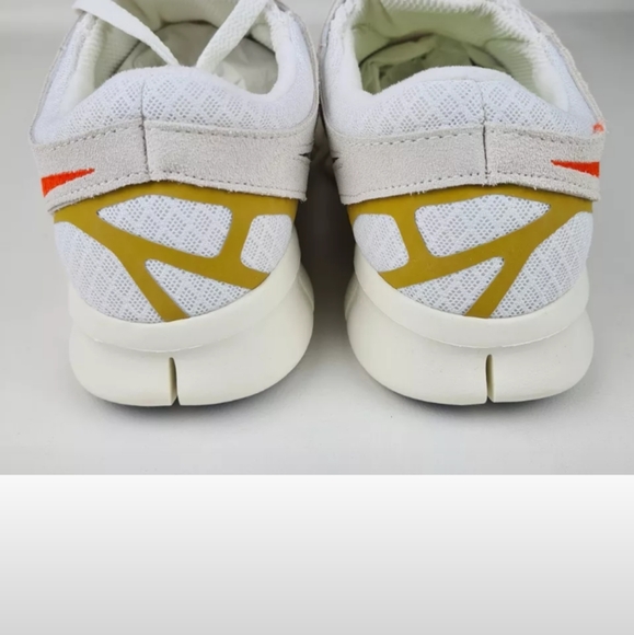 Nike women's running shoes size 9 1/2 - Picture 9 of 12